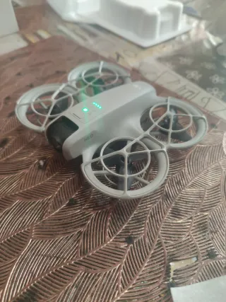 Dron DJI neo, para arreglo  o piezas