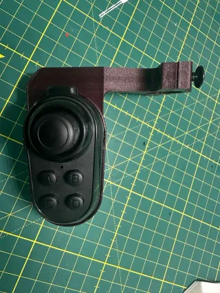 Soporte mando Bluetooth moto