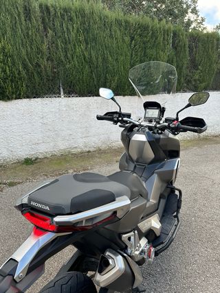 Honda X-ADV 750 Gris Automática
