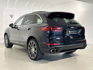 Porsche Cayenne Turbo 520cv