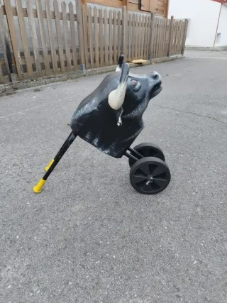 Carretón infantil con forma de toro