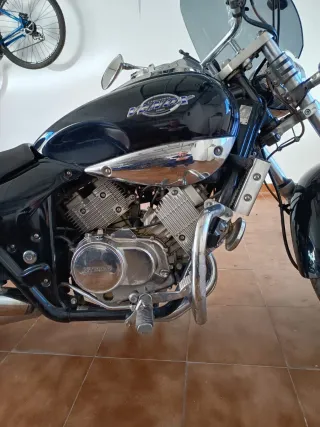 Kymco Venox 250cc Cruiser