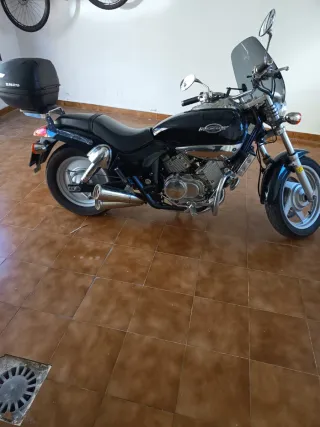 Kymco Venox 250cc Cruiser