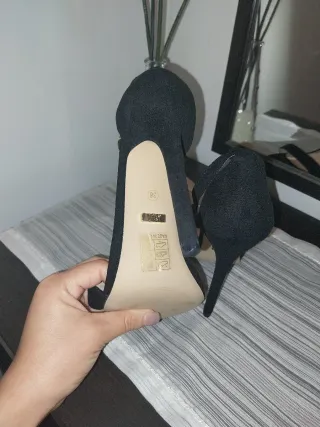 Sandalias tacón alto negras