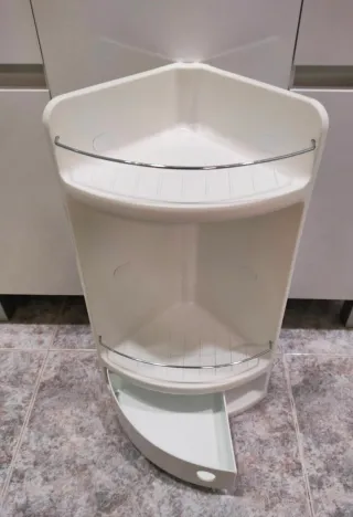 Estantería esquinera grande para ducha.