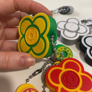 Llavero Flor de Barcelona con clicker