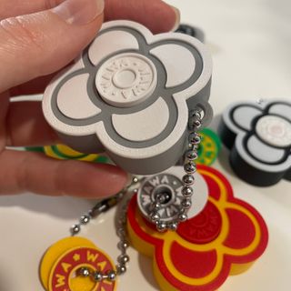 Llavero Flor de Barcelona con clicker