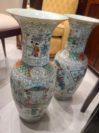 Coppia di vasi cinesi in porcellana