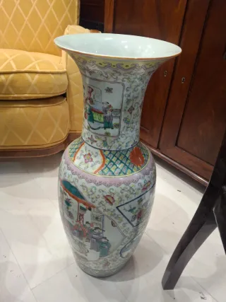 Coppia di vasi cinesi in porcellana