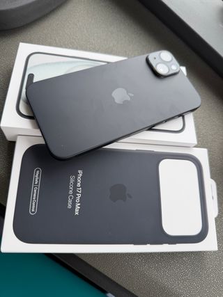 iPhone 15 Plus 256GB Space Gray