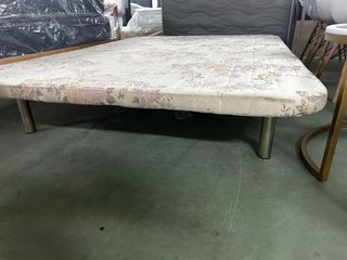 Base tapizada y colchón 135x190