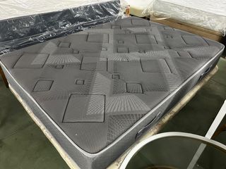 Base tapizada y colchón 135x190