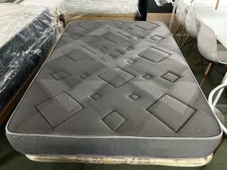 Base tapizada y colchón 135x190