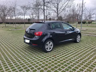 Seat Ibiza año 2010 solo 180000 km 1 propietario