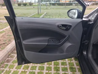 Seat Ibiza año 2010 solo 180000 km 1 propietario