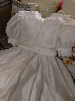 Vestido de comunión seda natural sin estrenar