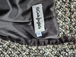 Traje de chaqueta y falda