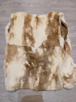 Chaleco de piel sintética y pelo