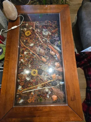 Mesa de centro de madera y cristal