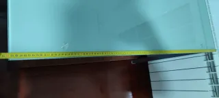 Mesa cristal y tarima