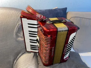 Fisarmonica Hohner Student IV M 48 bassi