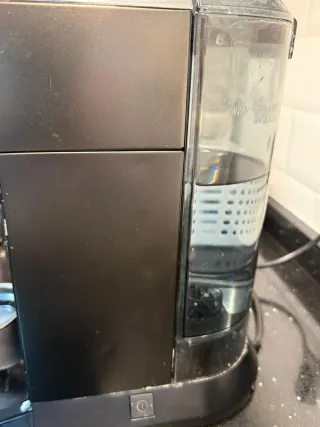 Cafetera DeLonghi Dedica