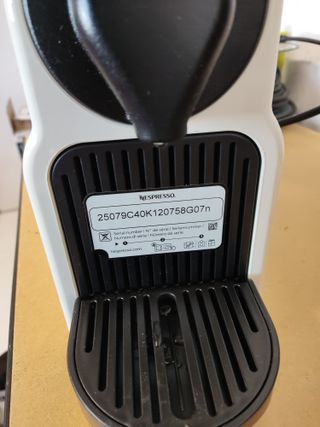 Cafetera Nespresso Krups Inissia XN1001