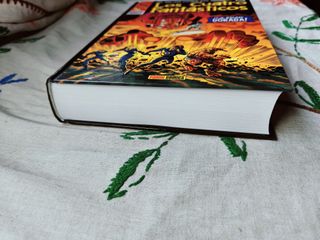 Los 4 Fantásticos. Tomo 2. Omnigold. Panini.