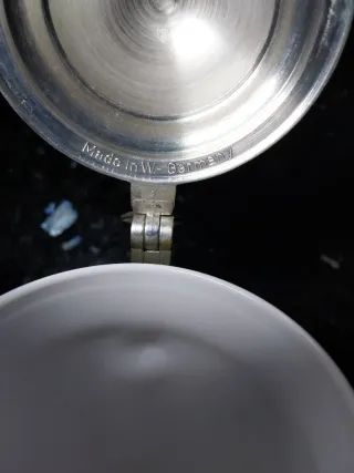 Jarra cerveza alemana con tapa