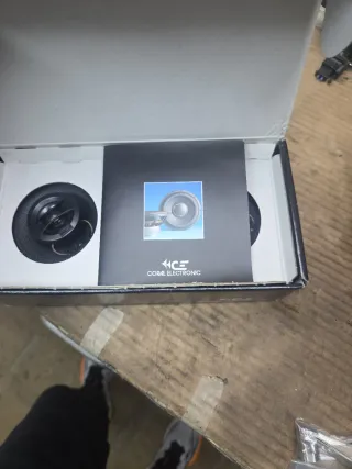 Altavoces Coral BLC87