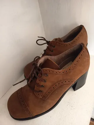 Botines Tracker's Marrones Talla 38 NUEVOS