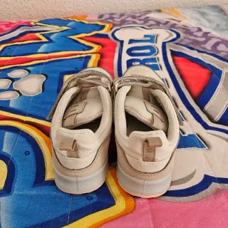 Botas montaña niña T.30