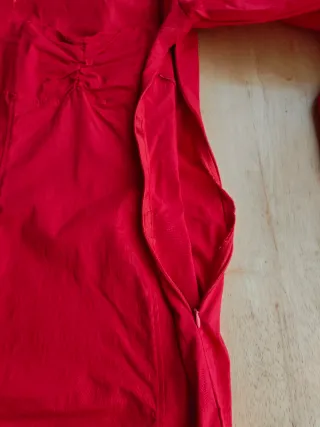Vestido Zara rojo ajustado