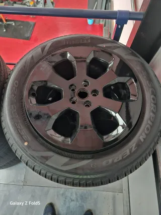 Llantas originales Range Rover 20” + neumáticos