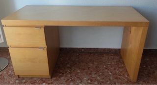 Scrivania MALM Ikea in legno