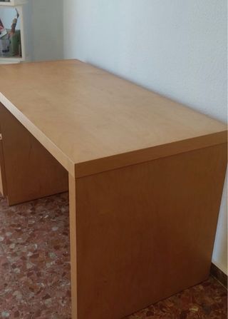 Scrivania MALM Ikea in legno