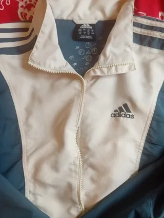 Chaqueta Adidas Beige/Gris Talla 42/44.