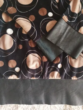 Camisa estampada círculos negra y marrón