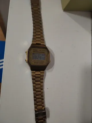 Reloj Casio Dorado