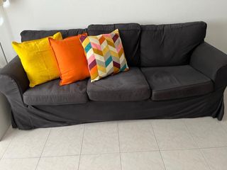 Sofá negro