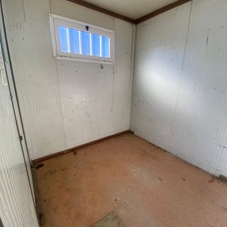 Caseta prefabricada 4x2,20m panel sándwich