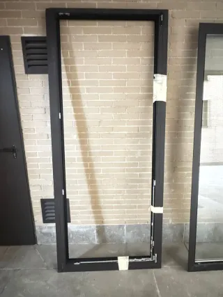 Puerta Balconera Aluminio Oscuro