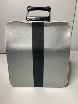: Máquina de escribir Olivetti Lettera DL