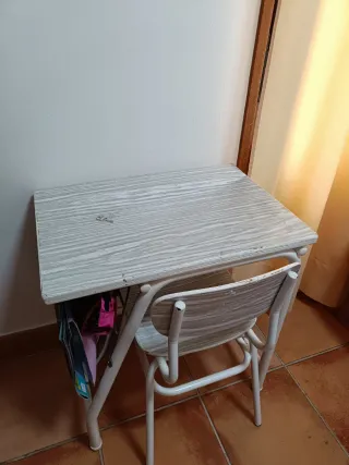 Pupitre escolar con silla