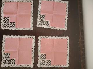 6 Tovagliolini Cocktail Rosa con Pizzo