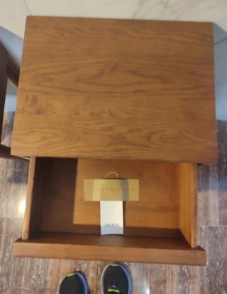 Mesilla madera  Zara home Lourdes. 1