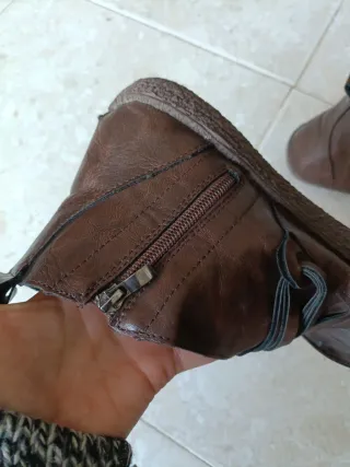 Botines de cuero marrón