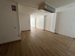 Local comercial en venta en Centre - Colomeres - Rambles en Gavà