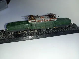 2 Locomotoras TRIX Escala N