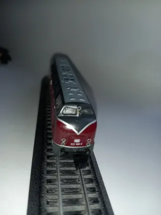 2 Locomotoras TRIX Escala N